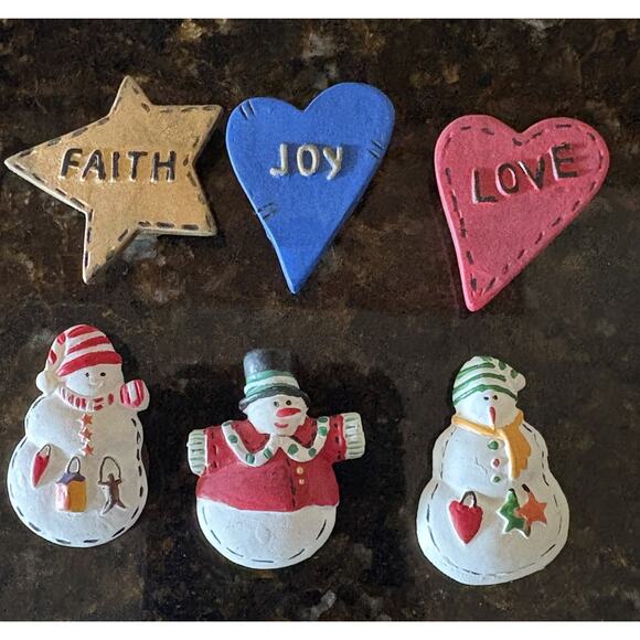 Vintage Christmas Holiday Button Cover Lot Snowman Tree Faith Love Lot of 10 - Picture 3 of 8